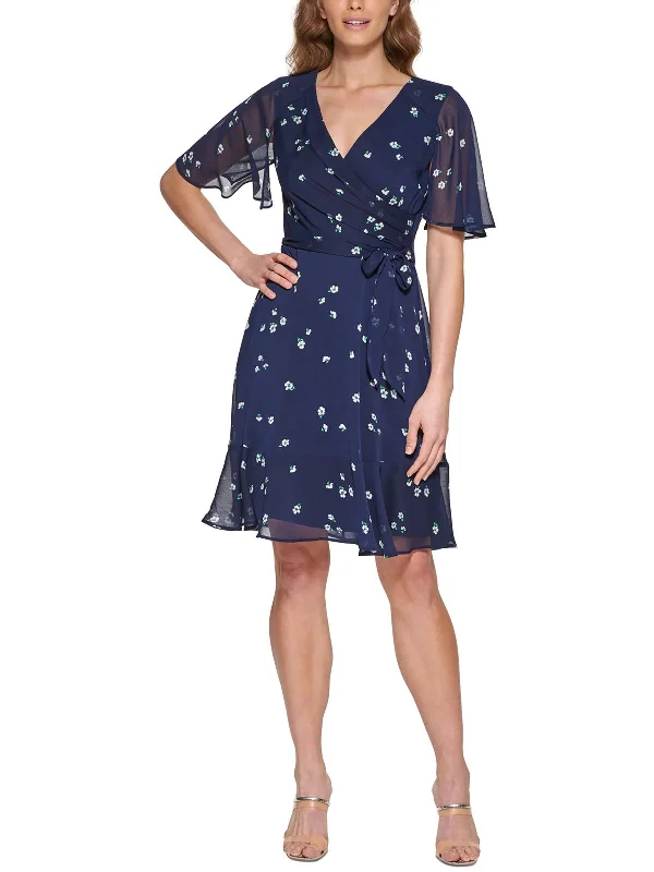 Women's flare dress modern flair -Womens Floral Print Knee Length Fit & Flare Dress