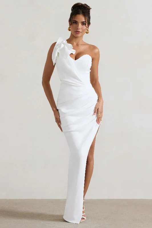 ladies-maxi-dress-autumn-amber-Esther | White Wrap Maxi Dress With Corsage