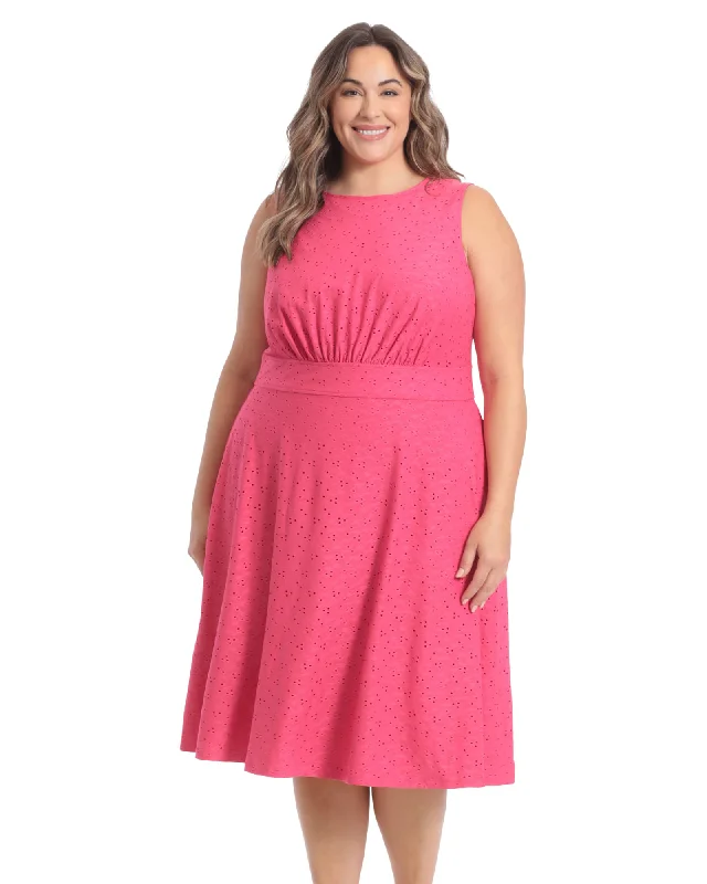 Women's midi dress trail chic -Eyelet sleeveless inset waist midi dress | Cloud Pink