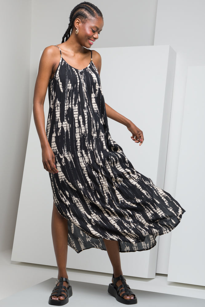 ladies-maxi-dress-limited-luster-Crinkle Border Print Maxi Dress Black